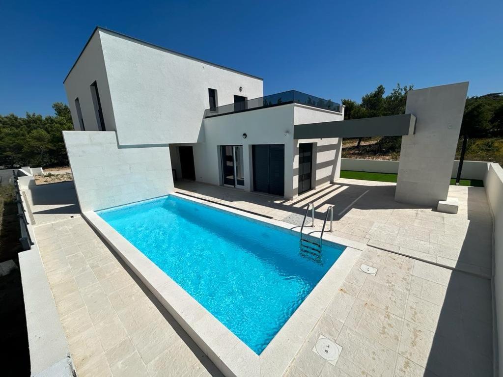 Villa Christian Luxusvilla Direkt Am Meer Rovanjska Exterior photo