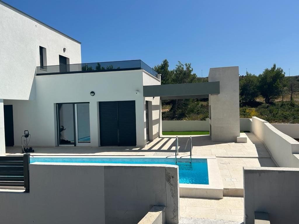 Villa Christian Luxusvilla Direkt Am Meer Rovanjska Exterior photo